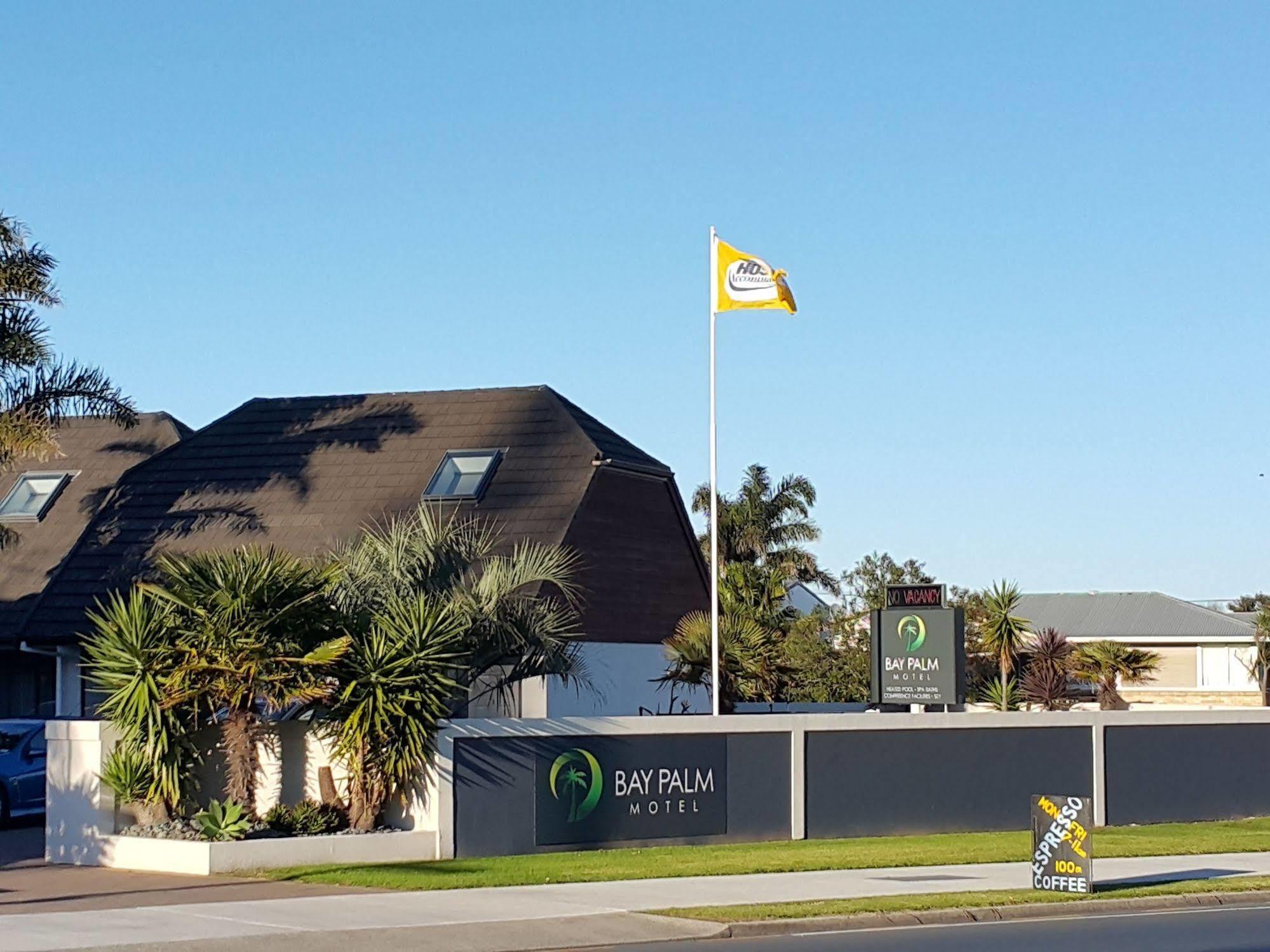 Bay Palm Motel Mount Maunganui Exterior photo